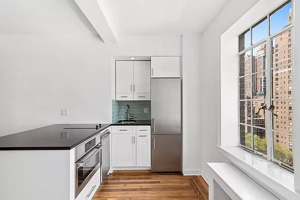 1st image of 45 Tudor City Pl APT 1510