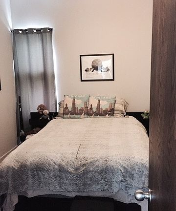 5th image of 2456 N California Ave #1F