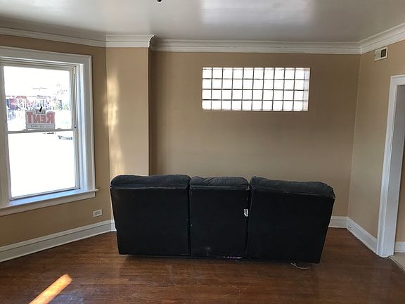 4th image of 6201 S California Ave #1