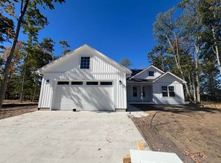 2150 Cottonwood Ave, Grawn, MI 49637