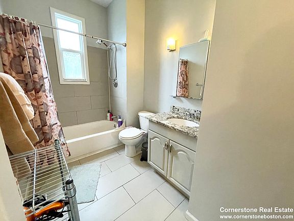 4th image of 109 Heath St APT 3