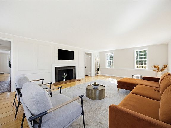 3rd image of 16 Coleman Rd