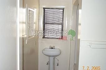2nd image of 1661 W 65th Pl