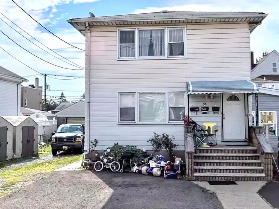 58 Garfield Ave #2