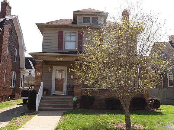 4th image of 1608 4th St