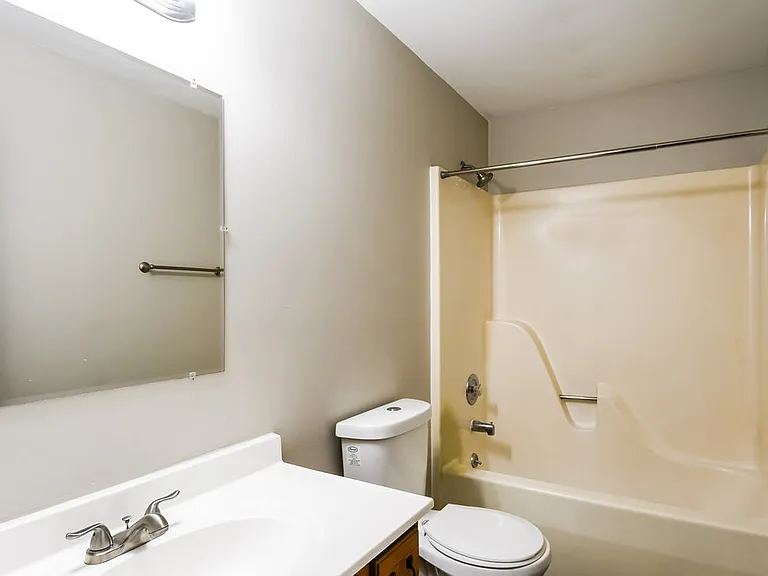 1249 Waldorf Dr — Photo 12