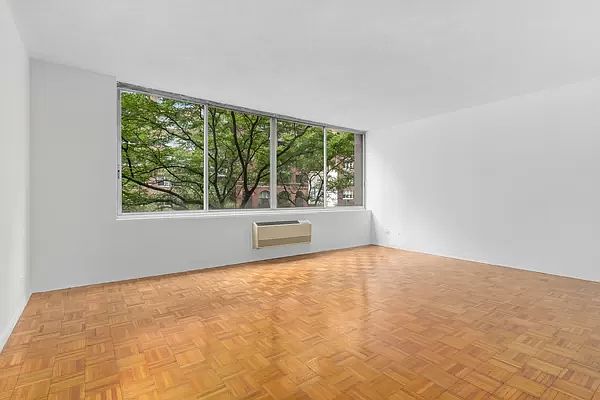 1st image of 353 E 72nd St APT 4B