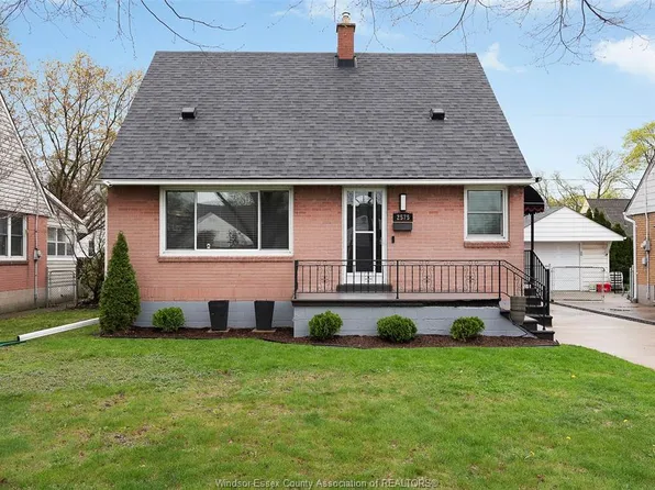 2575 Kildare Rd, Windsor, ON N8W 2Y4