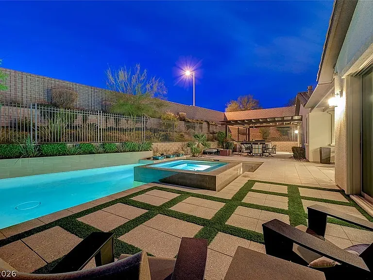 81 Navarra Canyon Ct — Photo 65