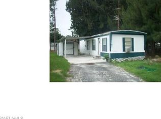 6700 Golden Rd, North Fort Myers, FL 33917