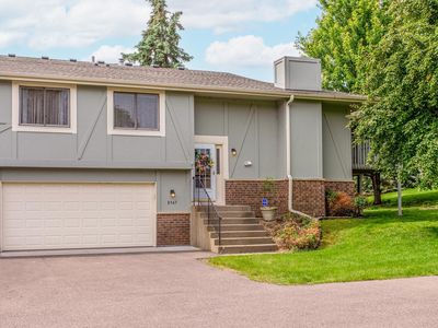 8567 Xenium Ln N, Maple Grove, MN, 55369