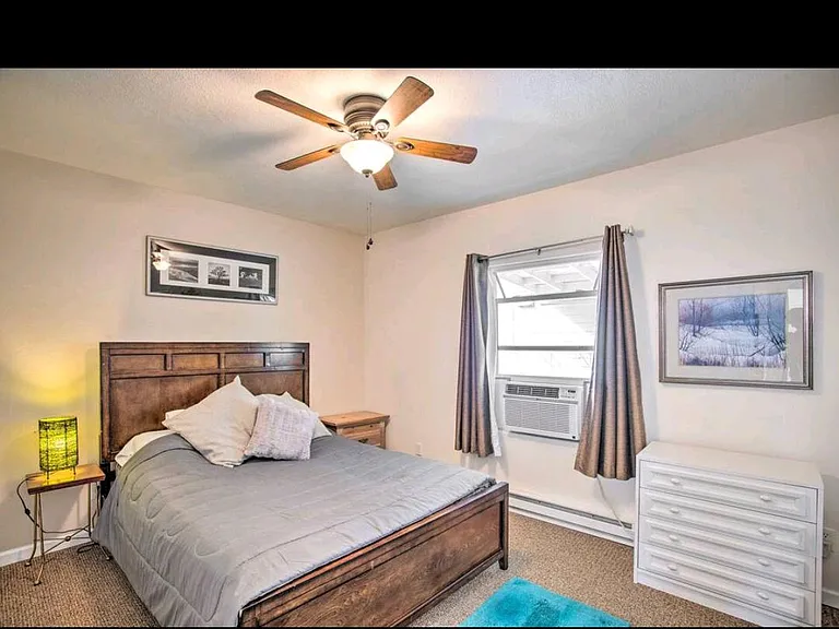 410 S Townsend Ave — Photo 4