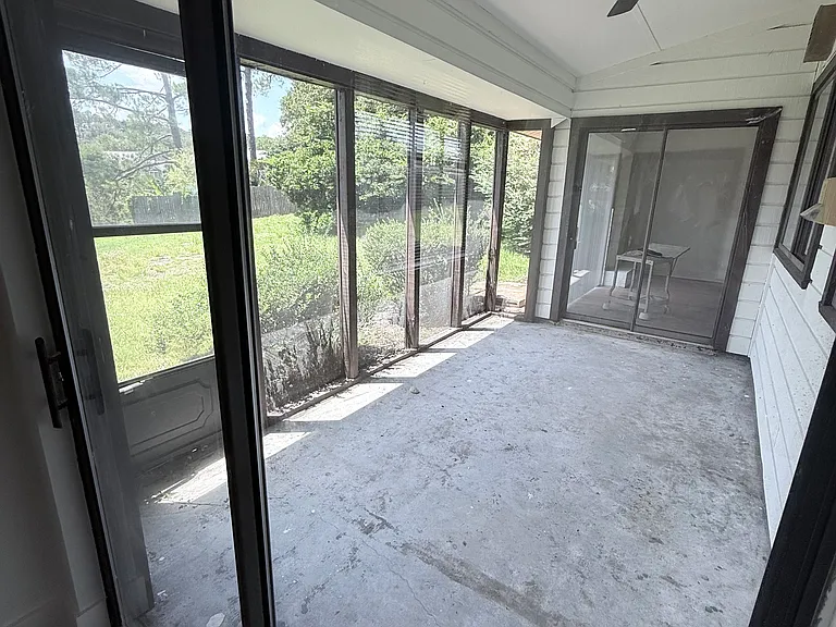 2020 Indian Springs Dr — Photo 22