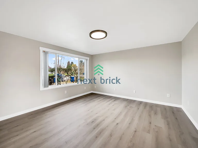 12735 SE 171st Pl — Photo 15