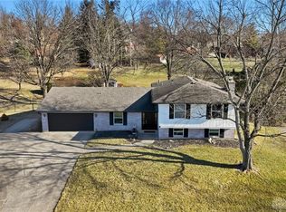 1455 Ambridge Rd, Dayton, OH 45459