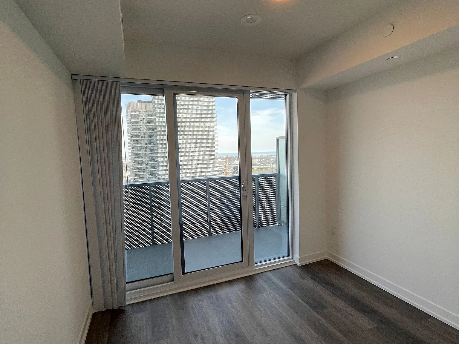 2 bed, $3,300 — Photo 4
