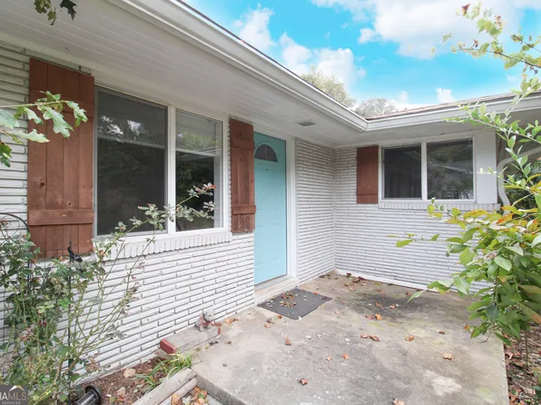 352 Greencrest Dr, Athens, GA 30605