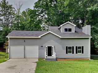 9161 Sunset Dr, Jonesboro, GA 30238
