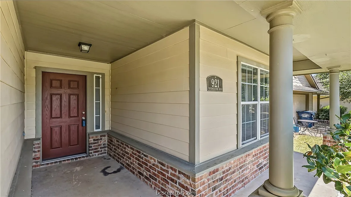 3 bed, 1214 sqft, $1,800 — Photo 3