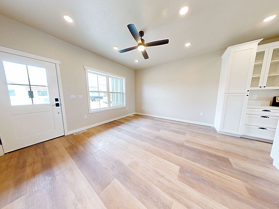 4th image of 1840 E 840 N #81