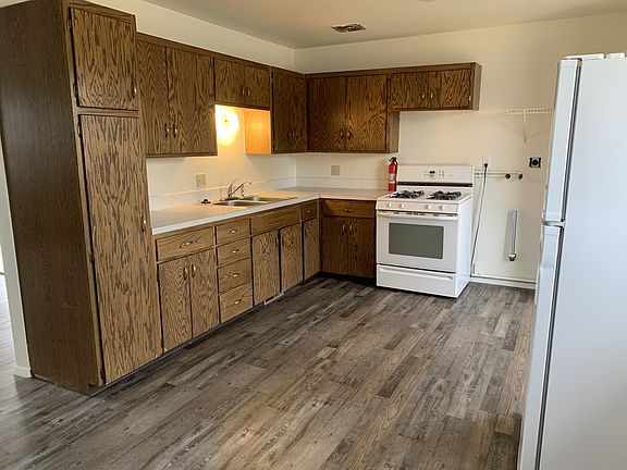 3rd image of 1564-1570 W Wyoming Ave #4