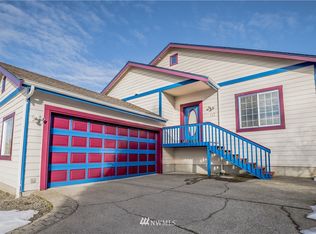 117 S 41st St, Bellingham, WA 98229