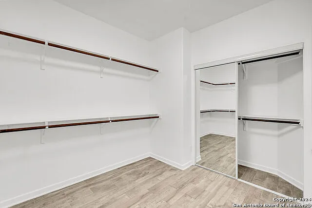 1303 Summerfield — Photo 15