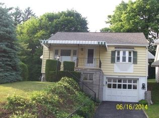 1103 Spruce St, Hollidaysburg, PA 16648
