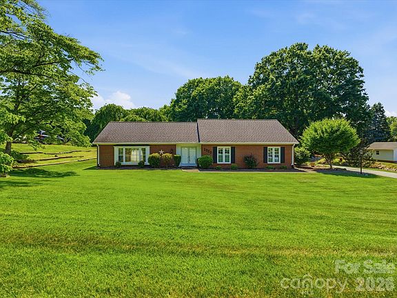 2nd image of 1020 Longreen Dr