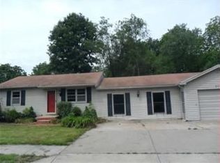 6036 Rosehill Rd, Shawnee, KS 66216