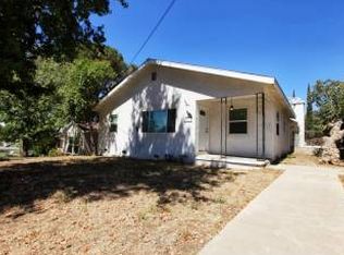 13253 Dyer St, Sylmar, CA 91342
