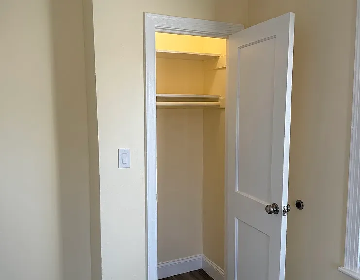 1820 C St NE #2 — Photo 23