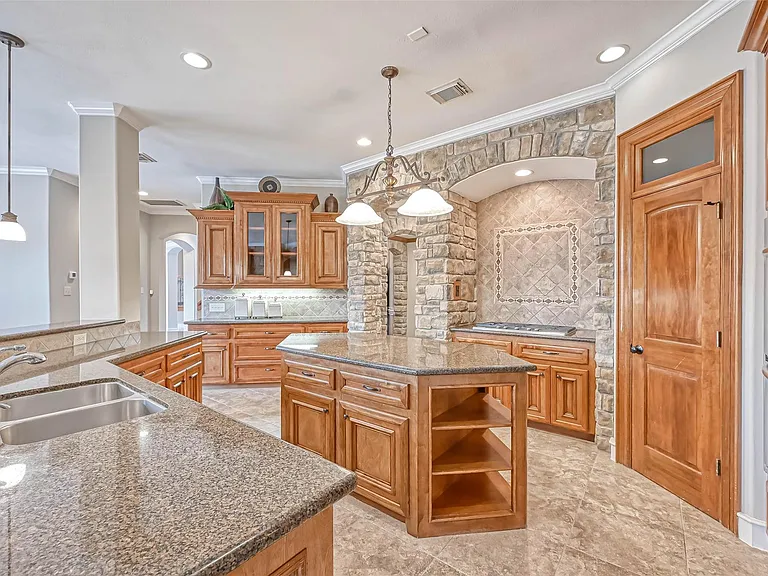 13815 Nathan Ridge Ln — Photo 18