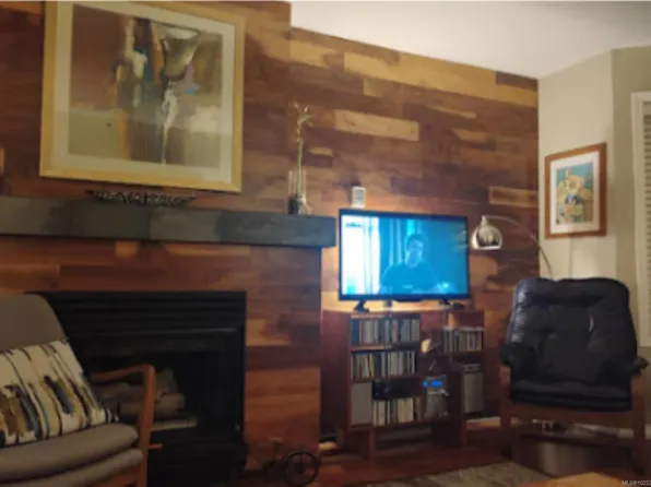 320 Selby St #201, Nanaimo, BC V9R 2R5