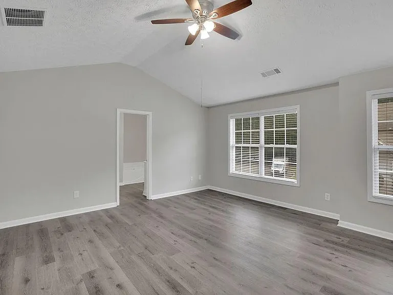 3081 Kentmere Dr — Photo 21