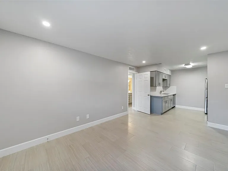 845 Augusta Dr #45 — Photo 9