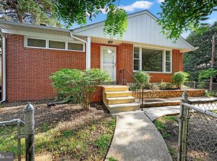 1028 Saint Albans Rd, Baltimore, MD 21239