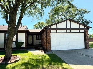 13510 Angela Dr, Warren, MI 48088