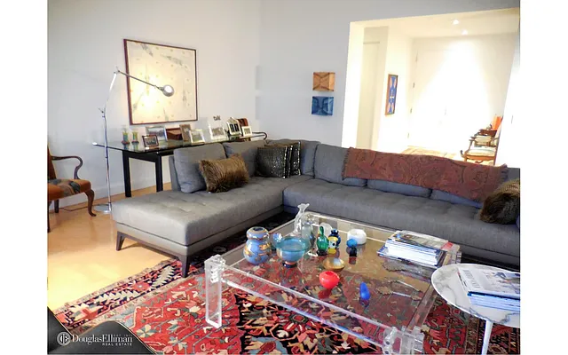 Rented by Douglas Elliman | media 8