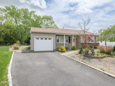 19 Wiltshire Court, Toms River, NJ, 08757