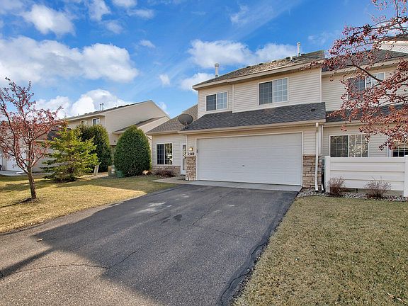 3rd image of 1542 Idlewild Ln