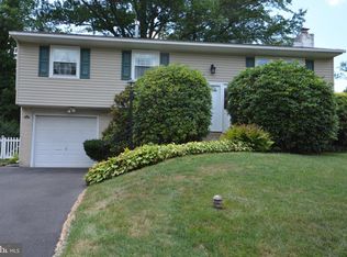 820 Monticello Pl, Lansdale, PA 19446
