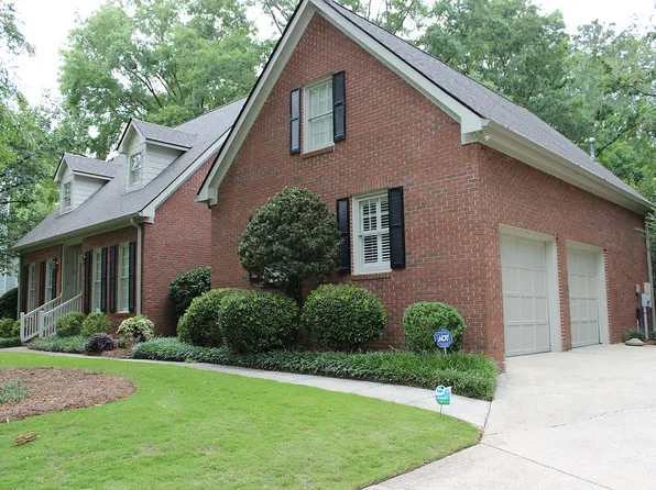 109 Clarendon Ct, Macon, GA 31210