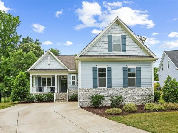 302 Old Hickory Dr, Raleigh, NC 27603