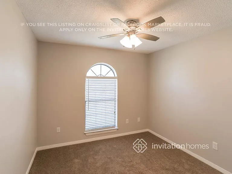 203 Bowie St — Photo 10