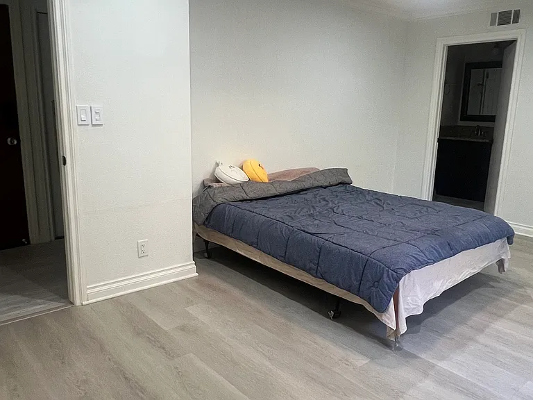 1501 E Carson St #16 — Photo 3