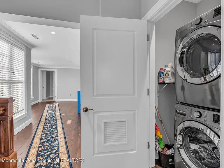 502 Brighton Ave — Photo 42