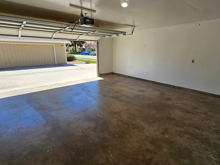 2 Car Garage