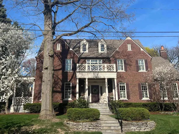 344 Washington Rd, Grosse Pointe, MI 48230