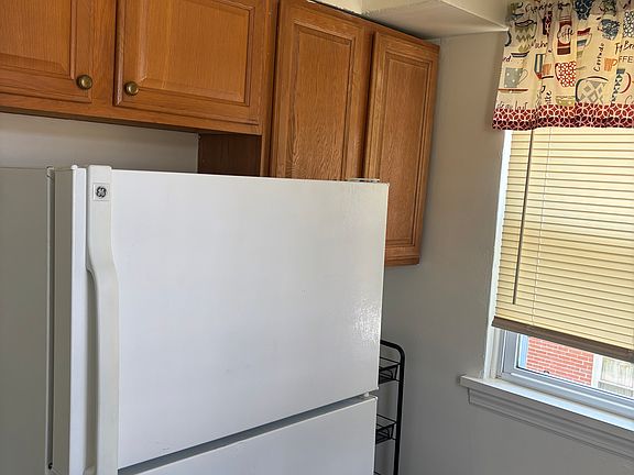 3rd image of 2505 Wetherill St #2